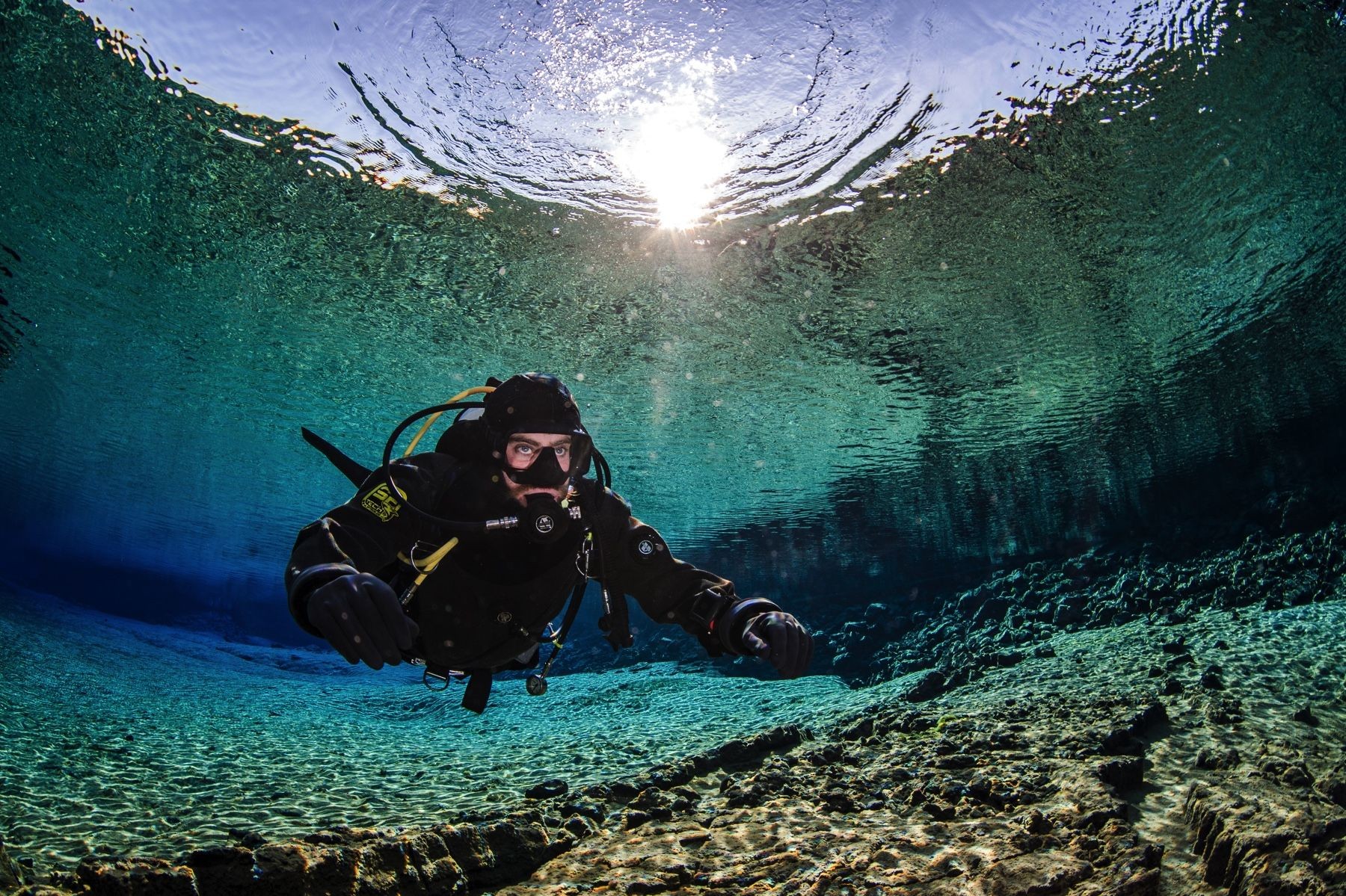 DIVE.IS - Private Diving Silfra Tour in Iceland